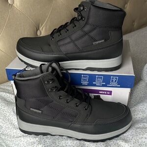 New Black Weatherproof Men's Boots Size 10